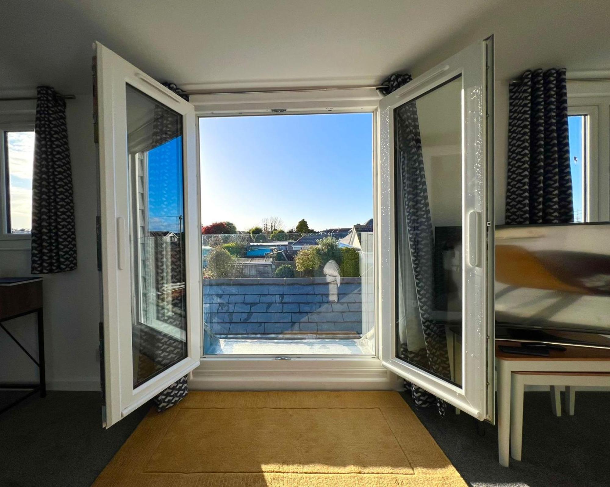 Seascape - Stylish Modern Apartment Barton on Sea Dış mekan fotoğraf